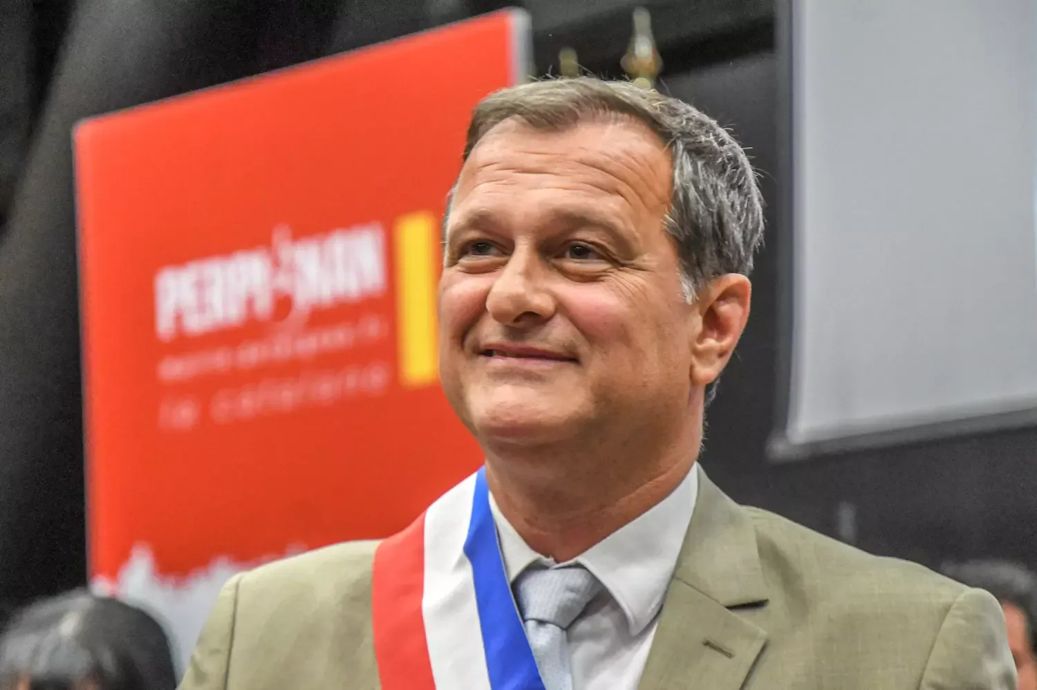 Louis aliot visa